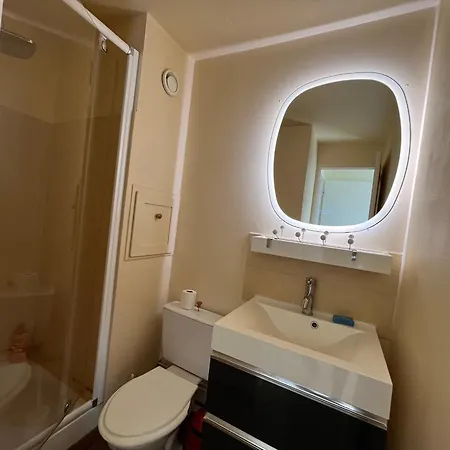 T2 Avec Terrasse Et Wi-fi, Proche Des Thermes Du Connetable - Fr-1-541-123 Apartament *