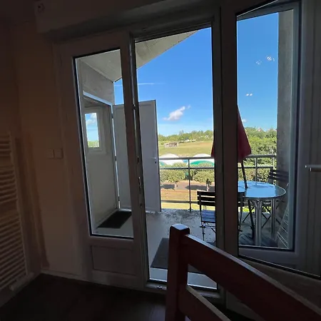 T2 Avec Terrasse Et Wi-fi, Proche Des Thermes Du Connetable - Fr-1-541-123 Apartament