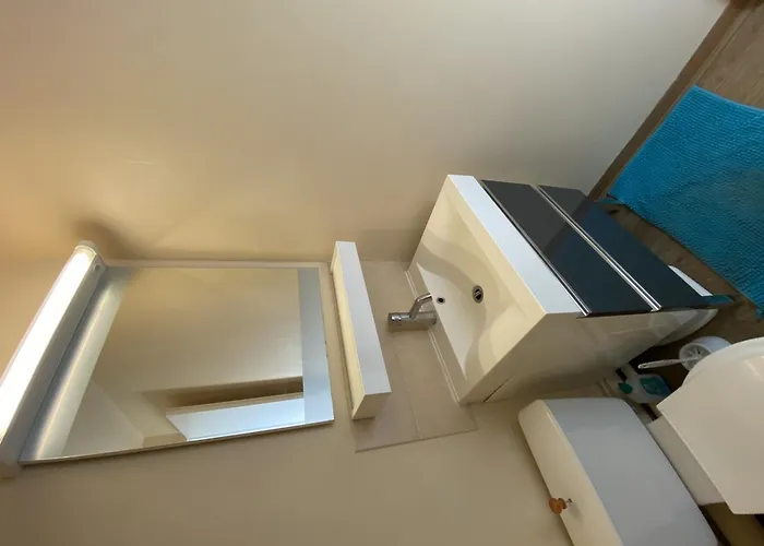 T2 Avec Terrasse Et Wi-fi, Proche Des Thermes Du Connétable - Fr-1-541-123