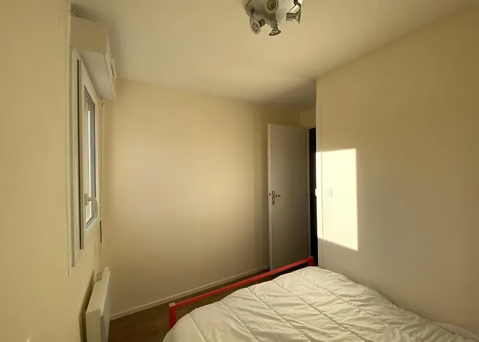 Apartamento T2 Avec Terrasse Et Wi-fi, Proche Des Thermes Du Connétable - Fr-1-541-123 La Roche-Posay