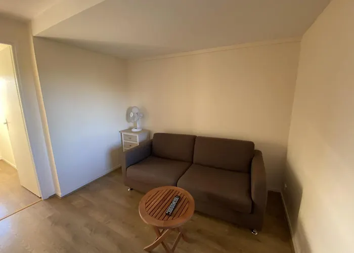 T2 Avec Terrasse Et Wi-fi, Proche Des Thermes Du Connétable - Fr-1-541-123 Apartamento *